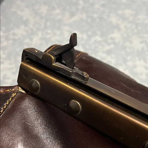 Exquisite Leather Weekend/Overnight bag. - Picture 7 of 10